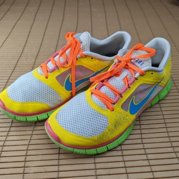 Nike iD Free Run 5.0  526812-902 women's sz 11W. Rare 902 color weigh. Great con - Picture 3 of 10